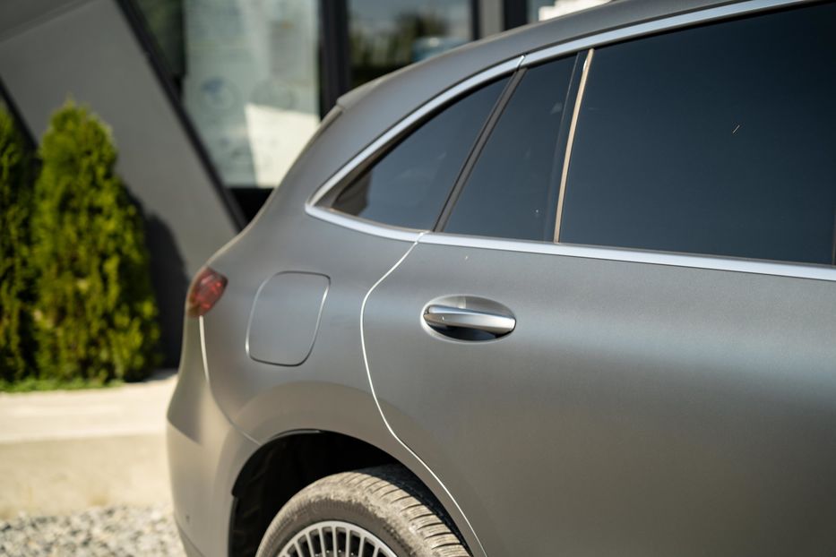 Продам Mercedes-Benz EQC 400 4Matic 2020 года в Черновцах