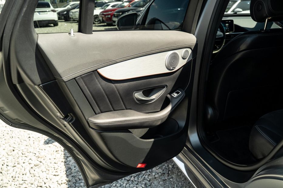 Продам Mercedes-Benz EQC 400 4Matic 2020 года в Черновцах