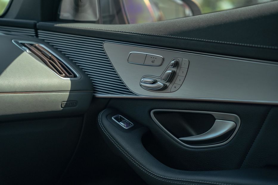 Продам Mercedes-Benz EQC 400 4Matic 2020 года в Черновцах