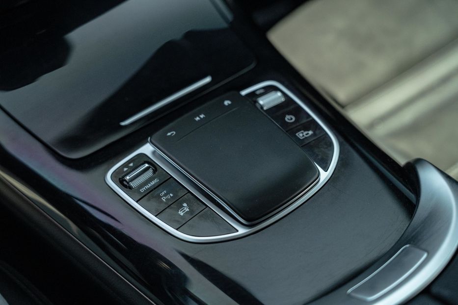 Продам Mercedes-Benz EQC 400 4Matic 2020 года в Черновцах