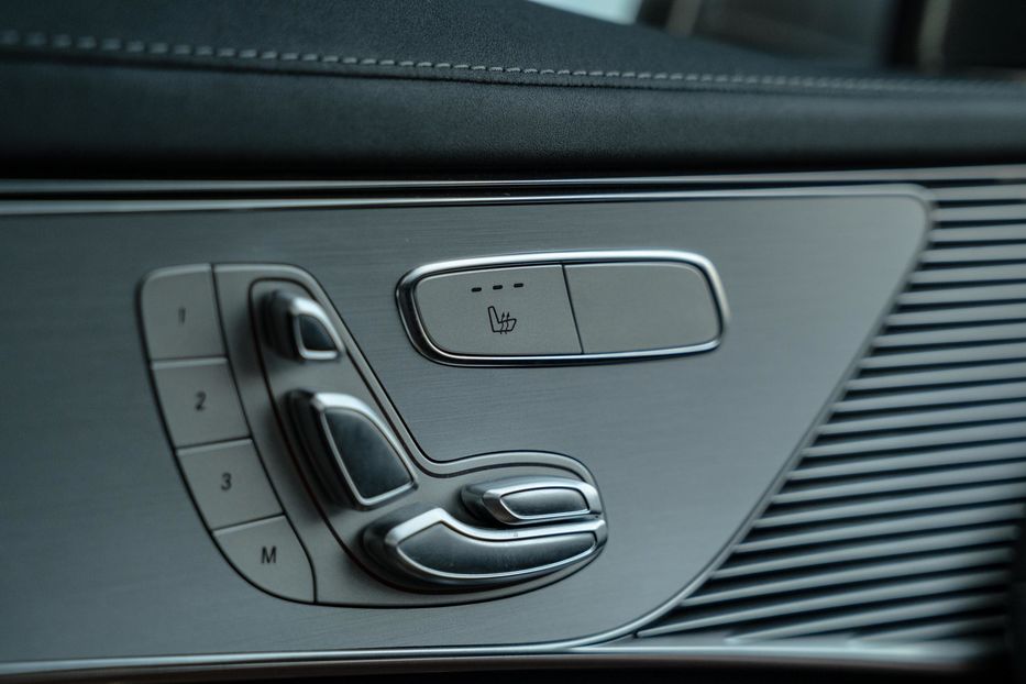 Продам Mercedes-Benz EQC 400 4Matic 2020 года в Черновцах