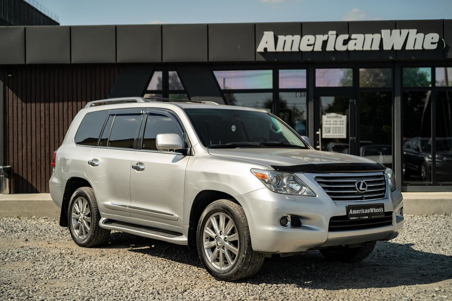Продам Lexus LX 570 2008 года в Черновцах