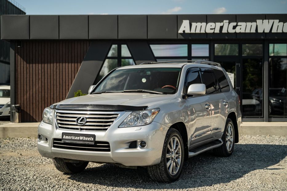 Продам Lexus LX 570 2008 года в Черновцах