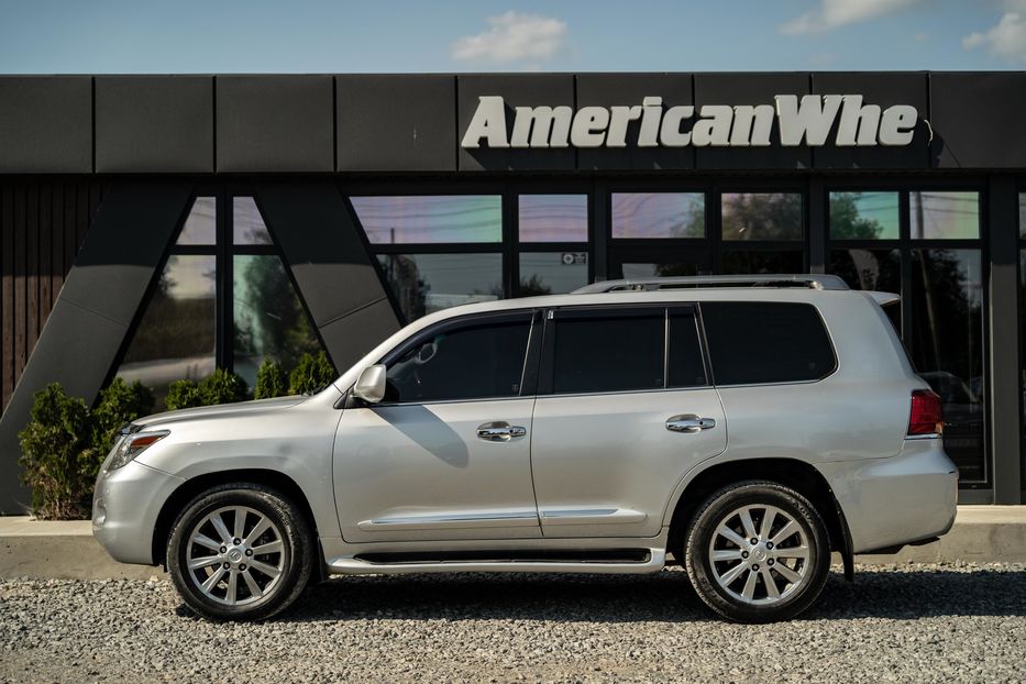 Продам Lexus LX 570 2008 года в Черновцах