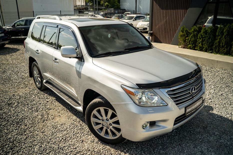 Продам Lexus LX 570 2008 года в Черновцах