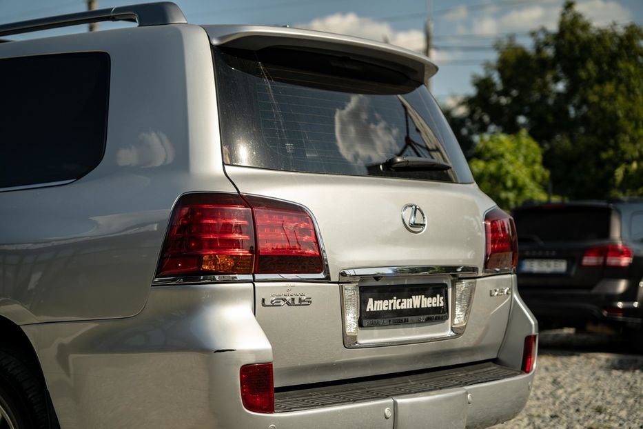 Продам Lexus LX 570 2008 года в Черновцах