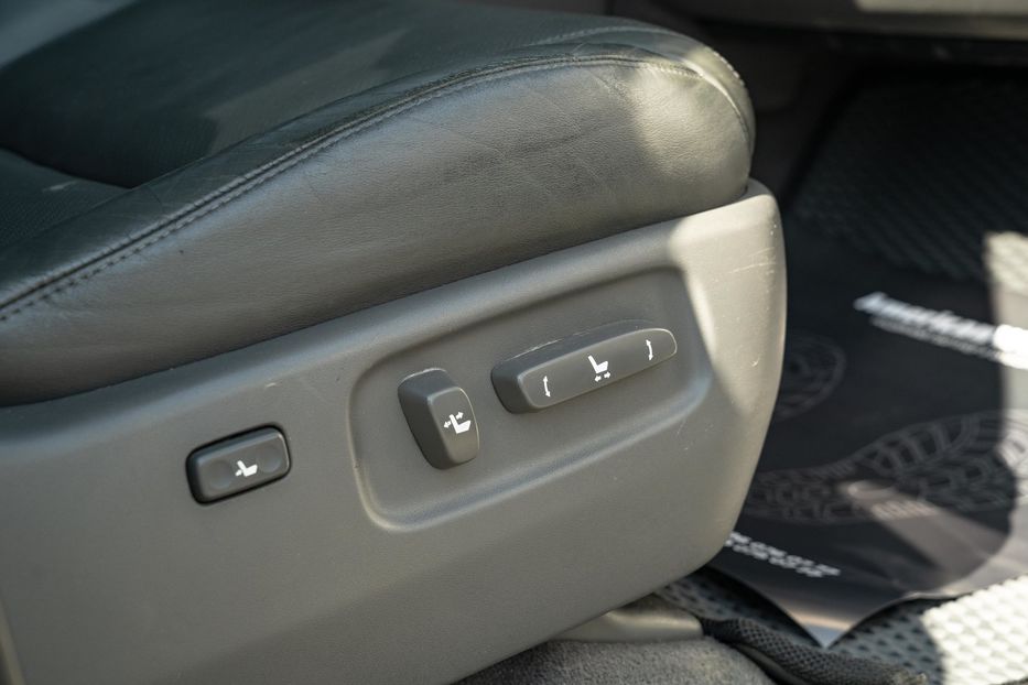 Продам Lexus LX 570 2008 года в Черновцах