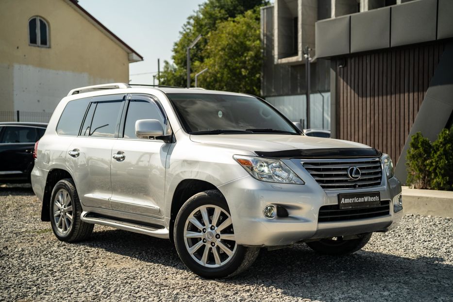Продам Lexus LX 570 2008 года в Черновцах