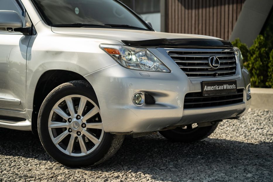 Продам Lexus LX 570 2008 года в Черновцах
