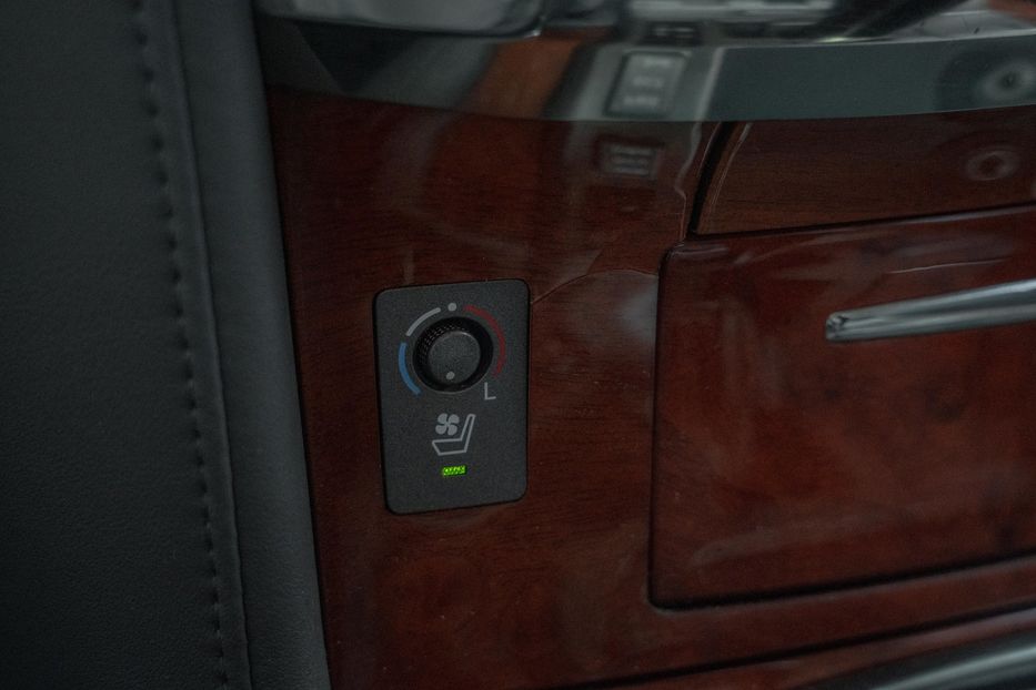 Продам Lexus LX 570 2008 года в Черновцах