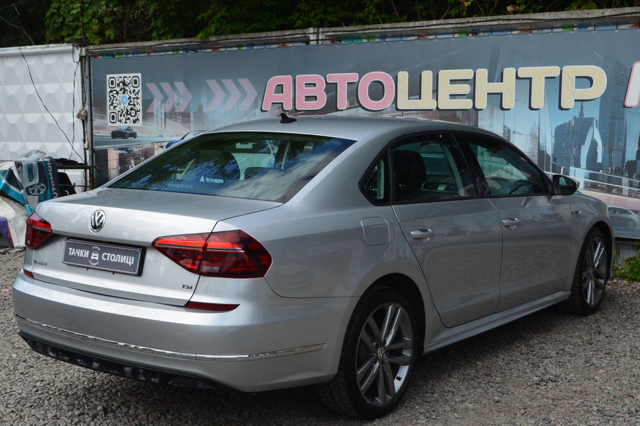 Продам Volkswagen Passat B8 2018 года в Киеве