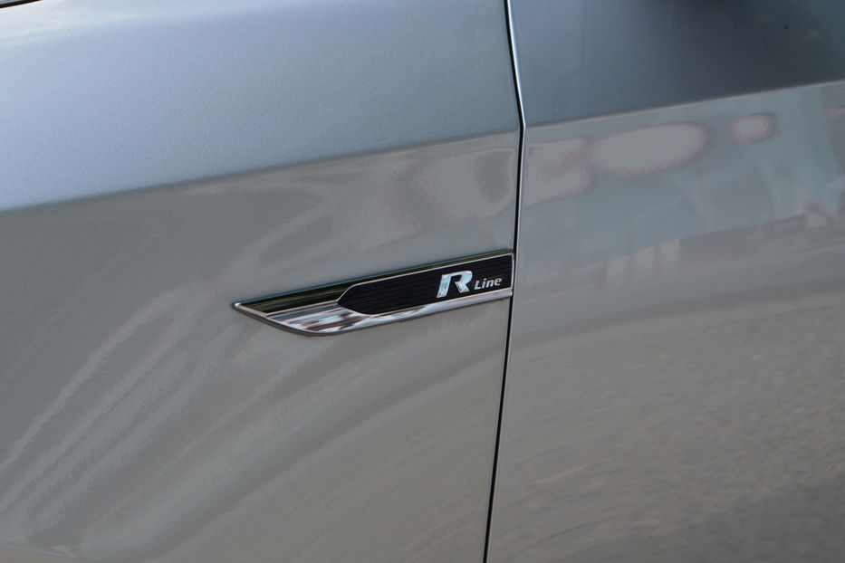 Продам Volkswagen Passat B8 2018 года в Киеве
