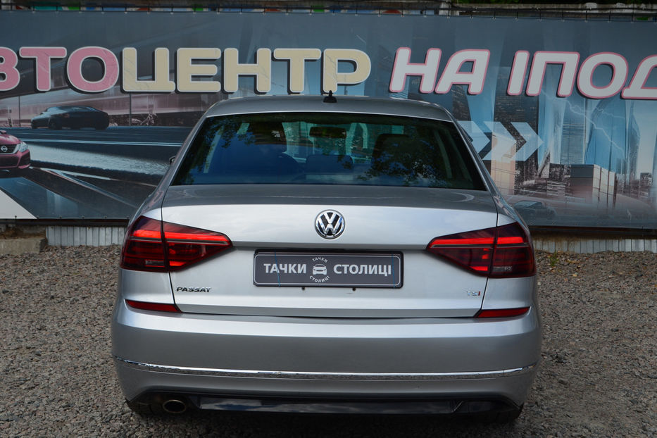 Продам Volkswagen Passat B8 2018 года в Киеве