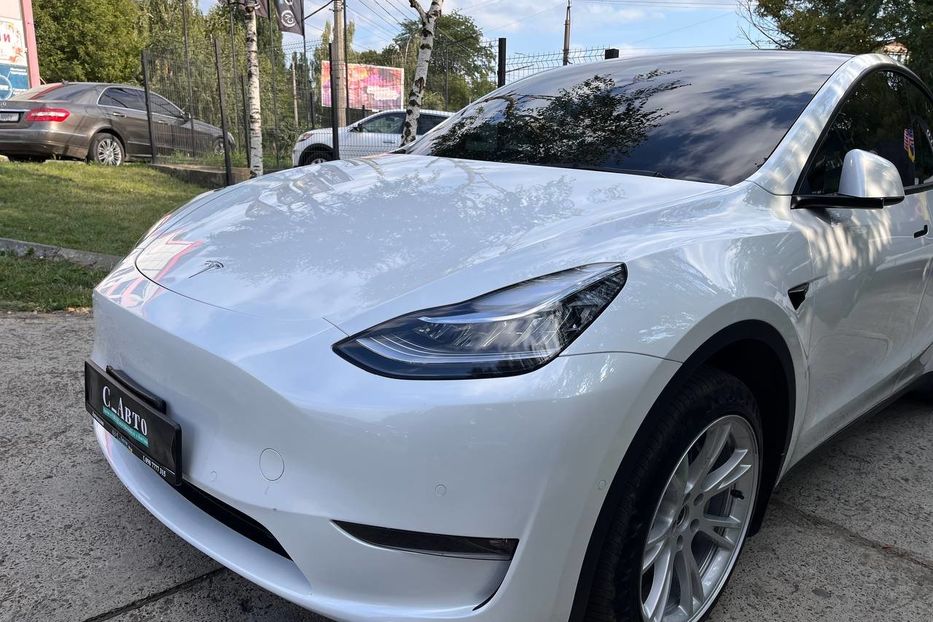 Продам Tesla Model Y 2021 года в Черновцах