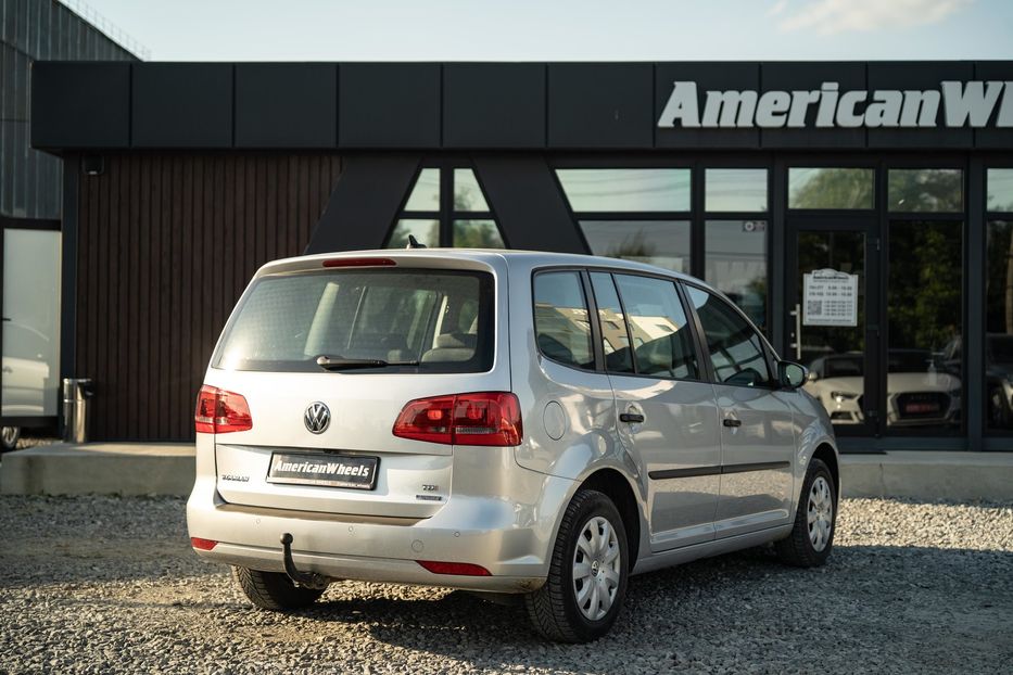 Продам Volkswagen Touran 2013 года в Черновцах