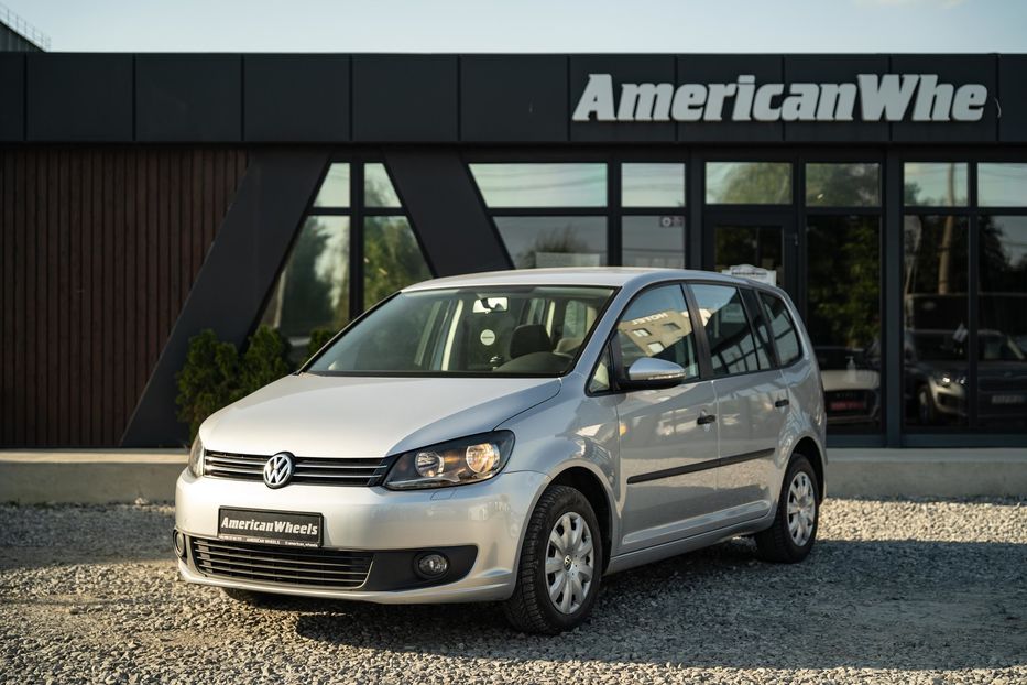 Продам Volkswagen Touran 2013 года в Черновцах
