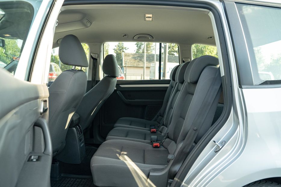 Продам Volkswagen Touran 2013 года в Черновцах