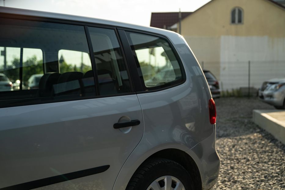 Продам Volkswagen Touran 2013 года в Черновцах