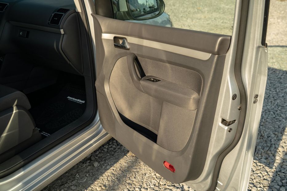 Продам Volkswagen Touran 2013 года в Черновцах