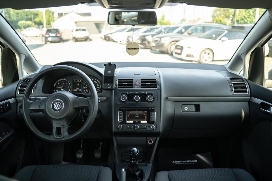 Продам Volkswagen Touran 2013 года в Черновцах