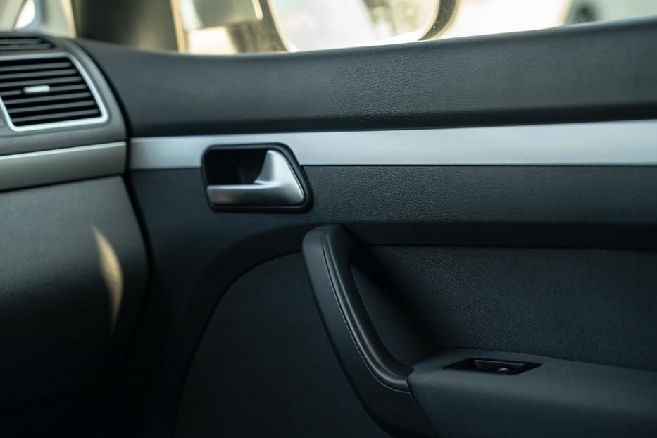 Продам Volkswagen Touran 2013 года в Черновцах