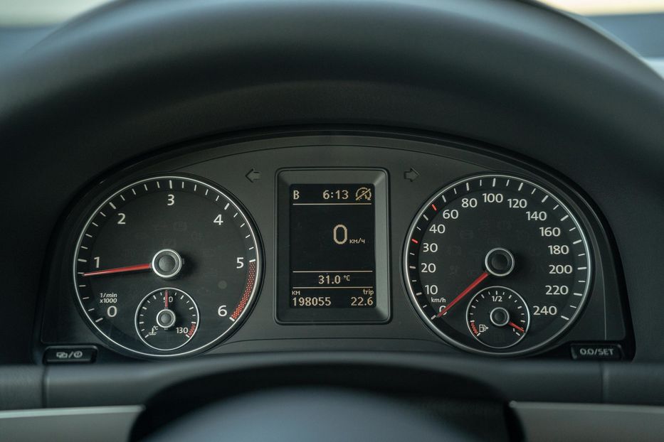 Продам Volkswagen Touran 2013 года в Черновцах