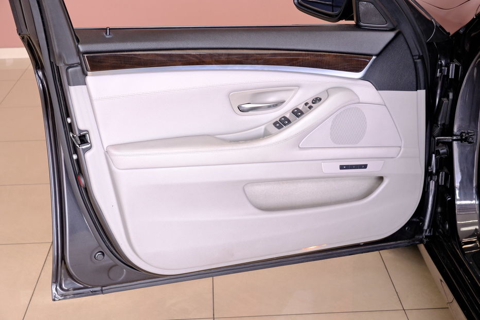 Продам BMW 528 2013 года в Одессе