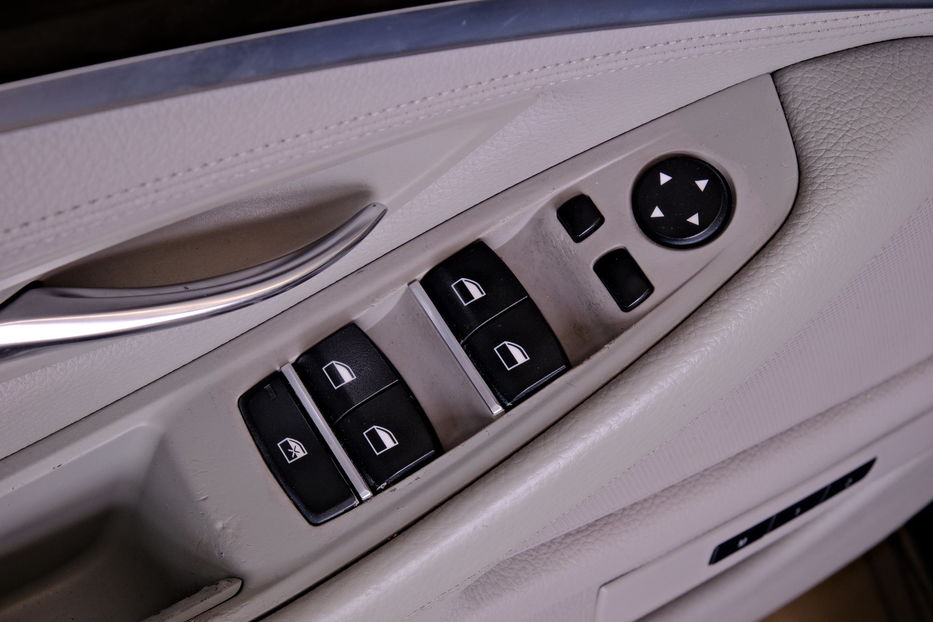 Продам BMW 528 2013 года в Одессе