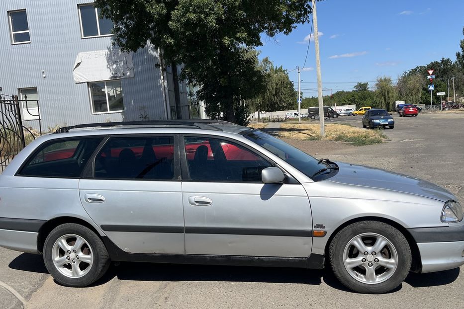 Продам Toyota Avensis D4D 2003 года в Николаеве