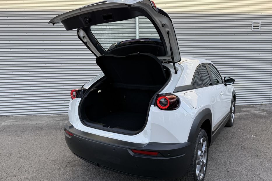 Продам Mazda MX-3 МХ-30 2021р м.Рівне 2020 года в Ровно