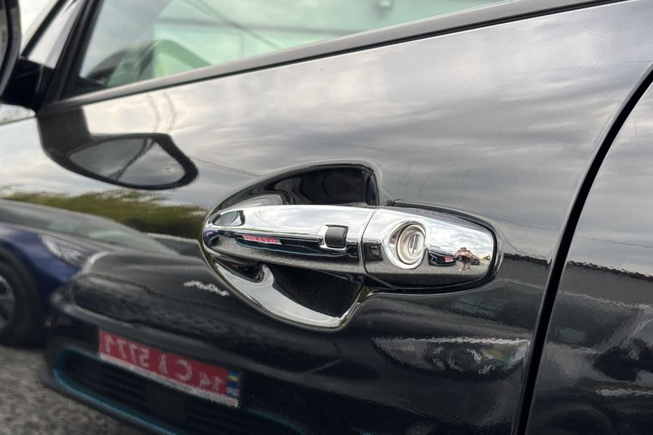 Продам Kia Niro 64квт 2021 года в Львове