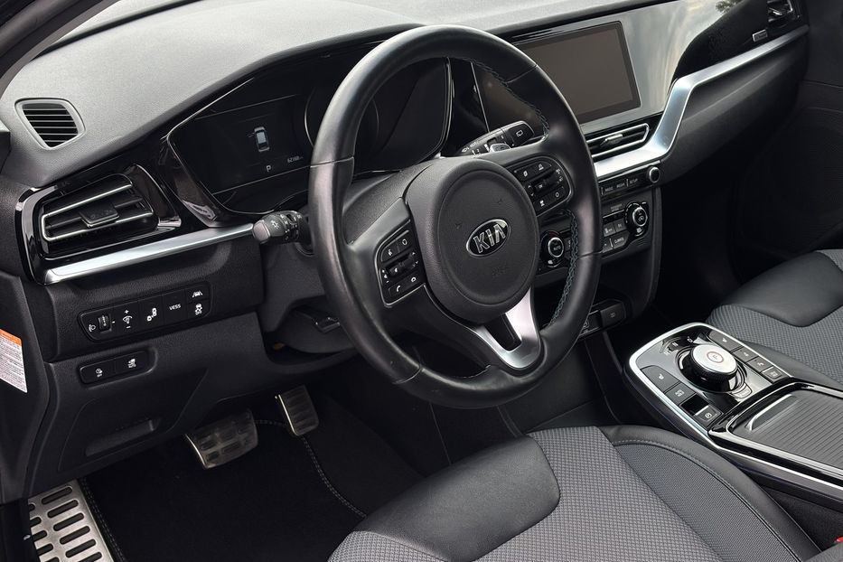 Продам Kia Niro 64квт 2021 года в Львове