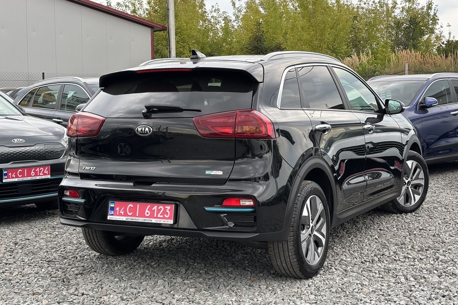 Продам Kia Niro 64квт 2021 года в Львове