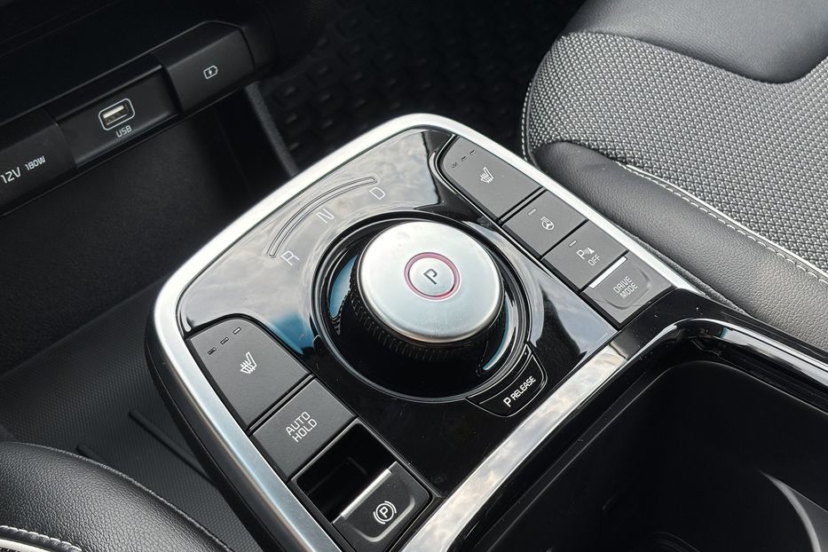 Продам Kia Niro 64kw  2021 года в Львове