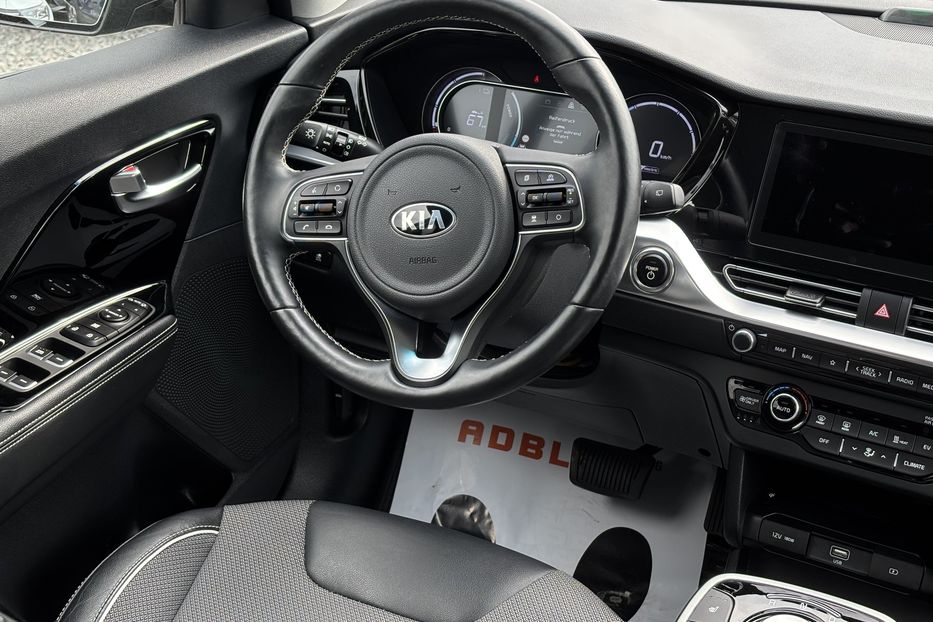 Продам Kia Niro 64kw  2021 года в Львове