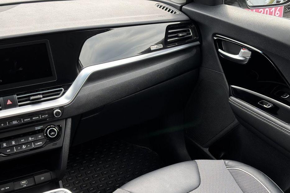 Продам Kia Niro 64kw  2021 года в Львове