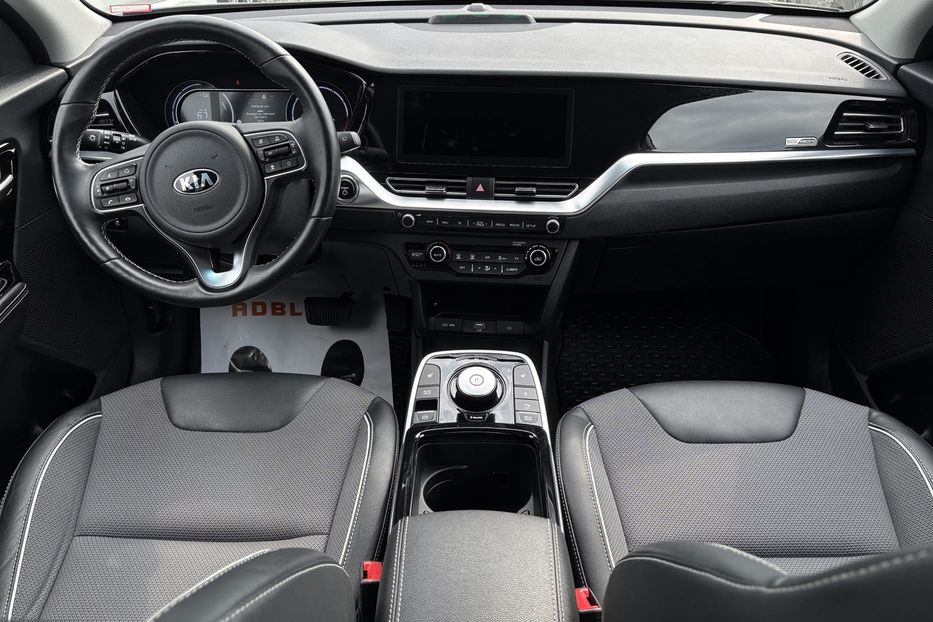 Продам Kia Niro 64kw  2021 года в Львове