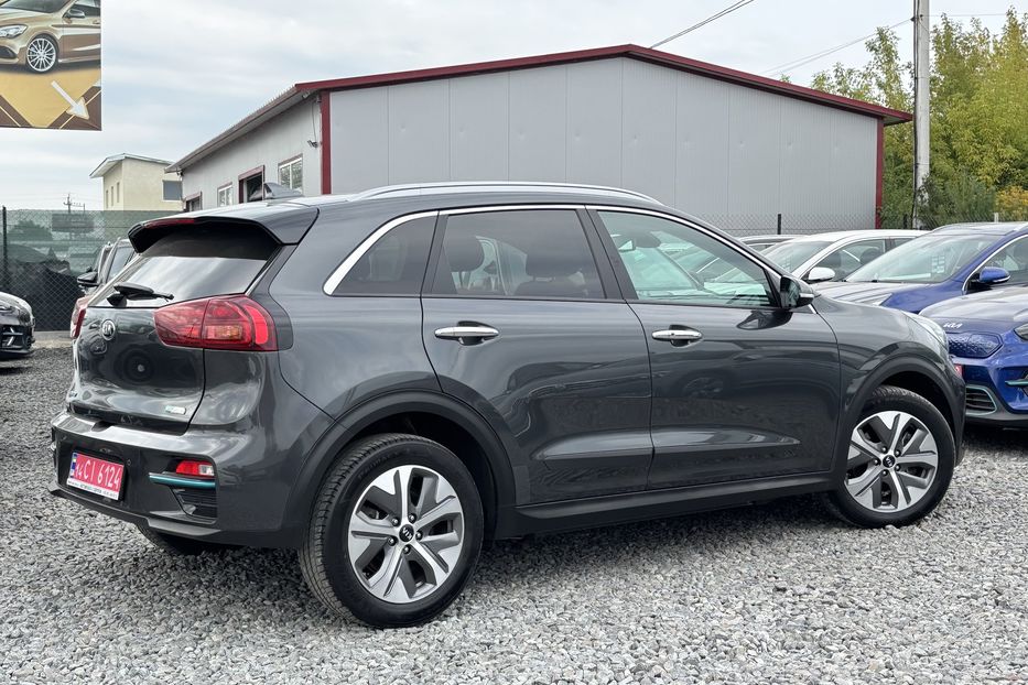 Продам Kia Niro 64kw  2021 года в Львове