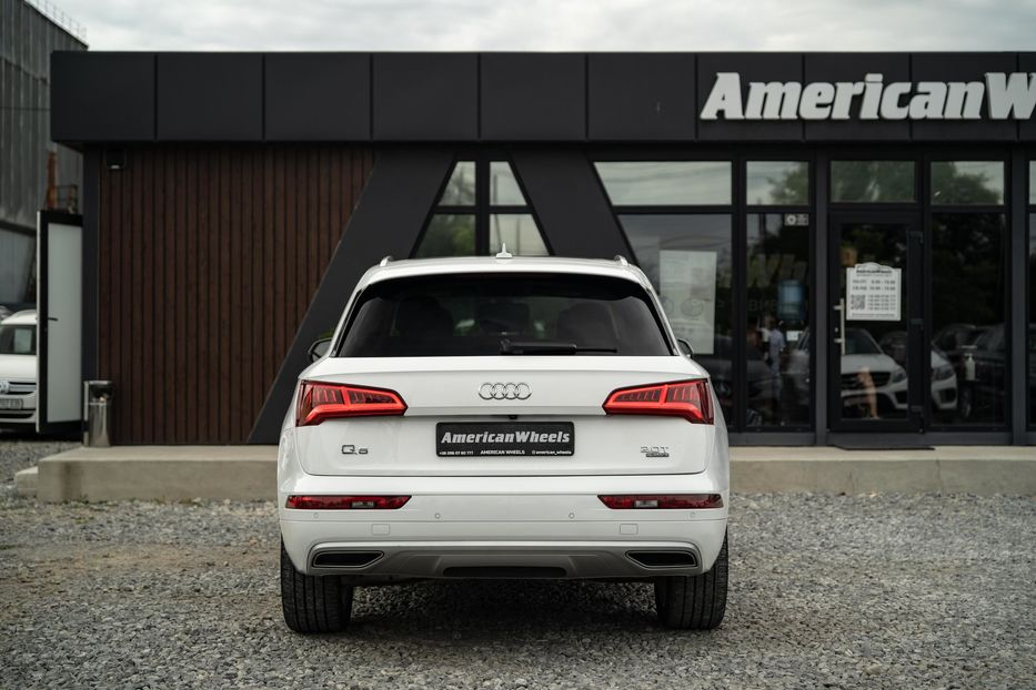 Продам Audi Q5 Premium Plus 2017 года в Черновцах