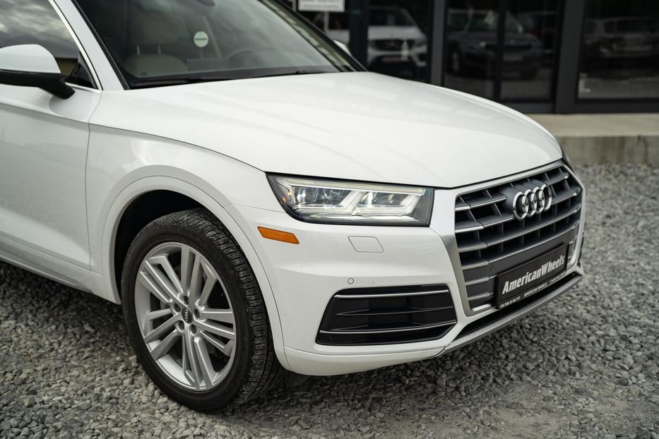 Продам Audi Q5 Premium Plus 2017 года в Черновцах