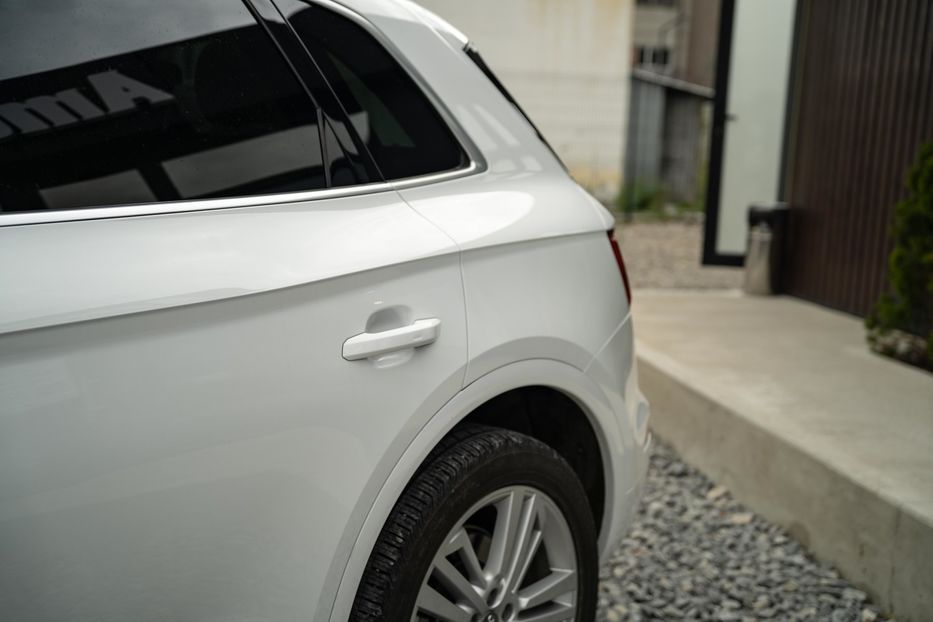 Продам Audi Q5 Premium Plus 2017 года в Черновцах
