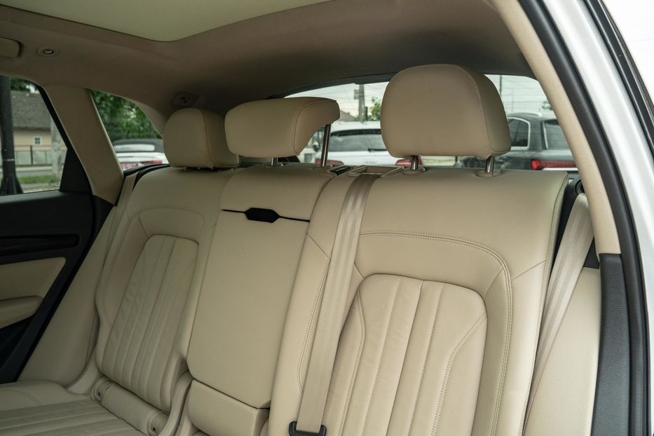 Продам Audi Q5 Premium Plus 2017 года в Черновцах