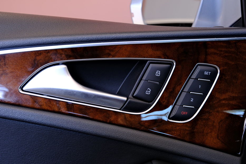 Продам Audi A6 2017 года в Одессе