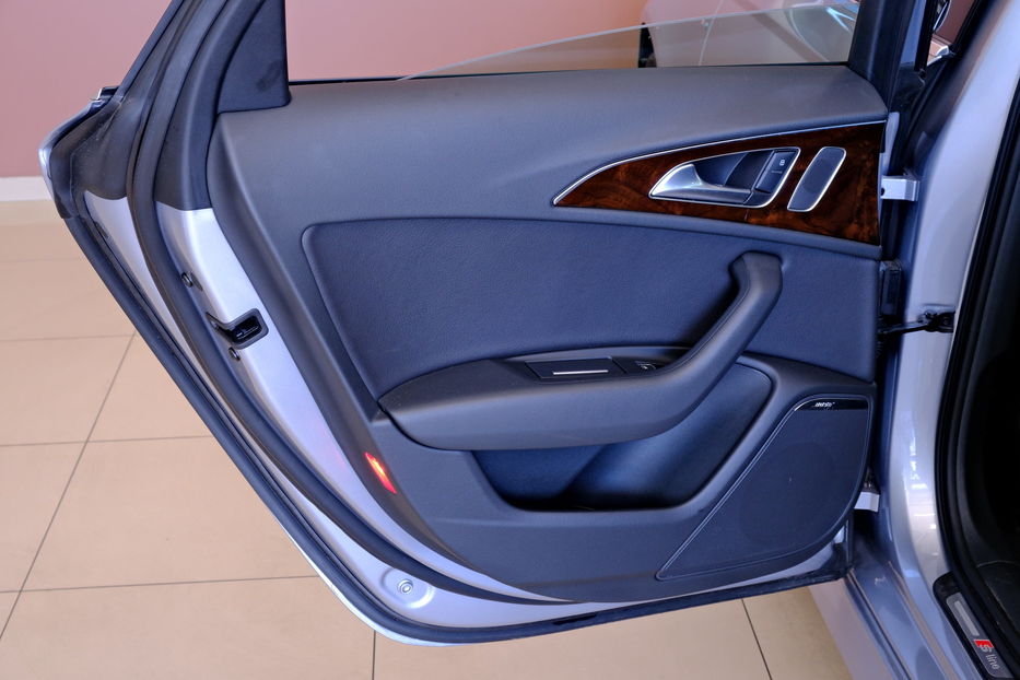 Продам Audi A6 2017 года в Одессе