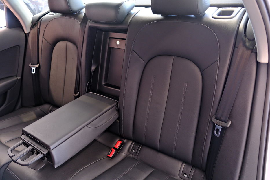 Продам Audi A6 2017 года в Одессе