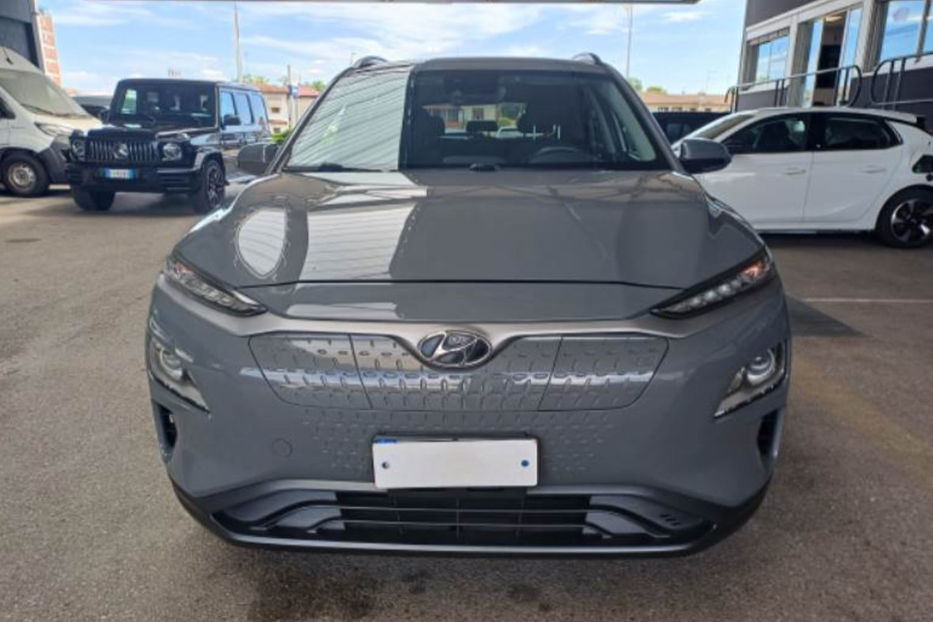 Продам Hyundai Kona 39 kw авто в дорозі  2020 года в Львове