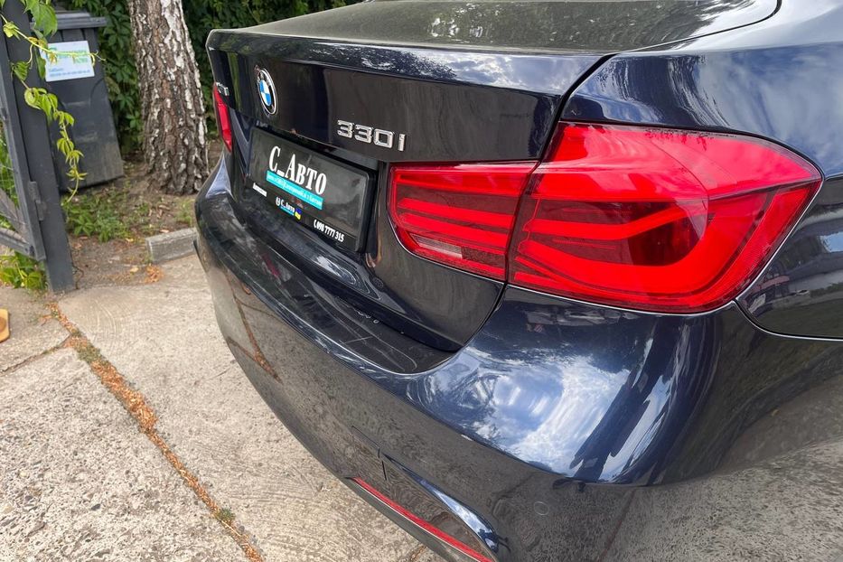 Продам BMW 330 2016 года в Черновцах