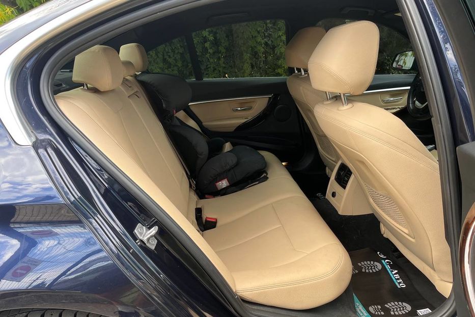 Продам BMW 330 2016 года в Черновцах