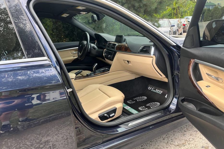 Продам BMW 330 2016 года в Черновцах