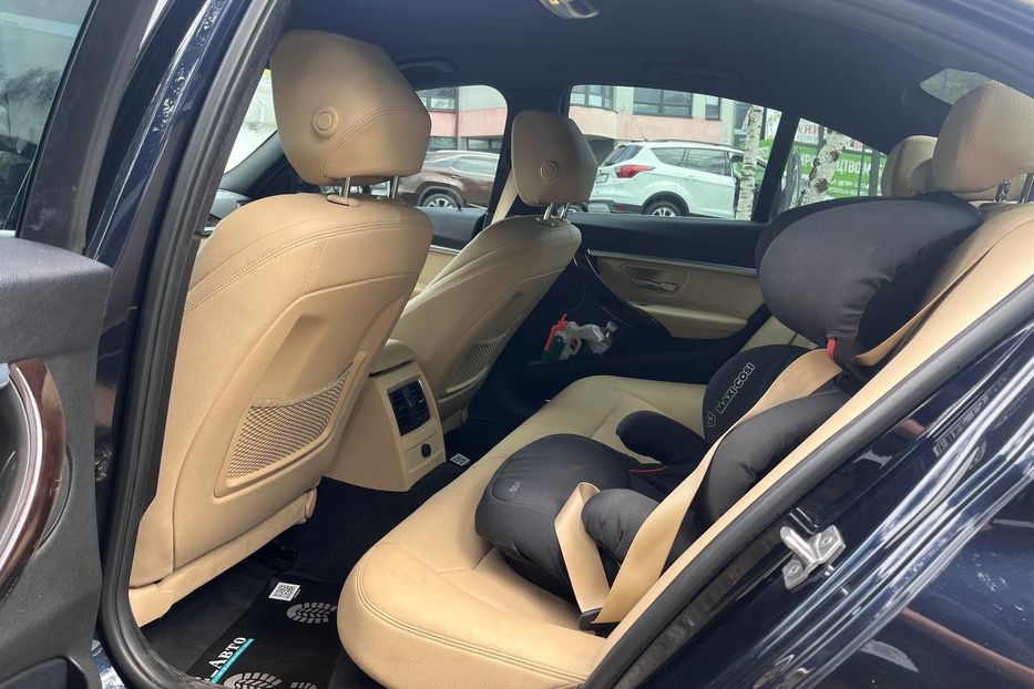 Продам BMW 330 2016 года в Черновцах